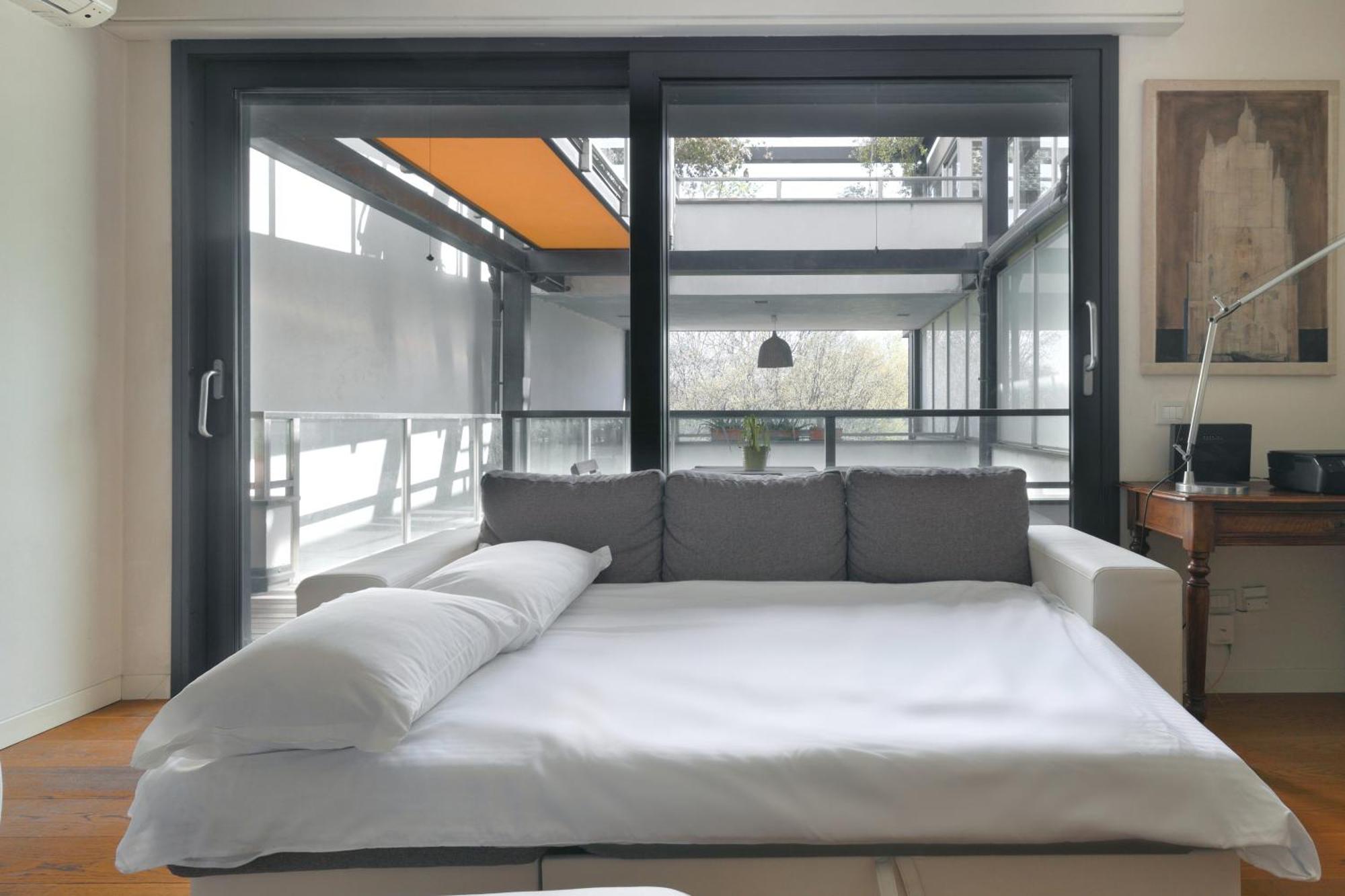Ferienwohnung Joivy Delightful Family Flat With Terrace Mailand Exterior foto